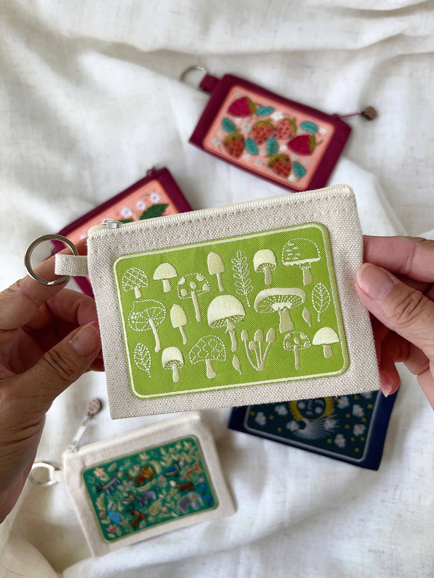 Mushroom embroidered zipper keyring pouch wallet