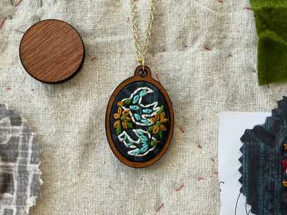 Birds Embroidery Necklace Kit