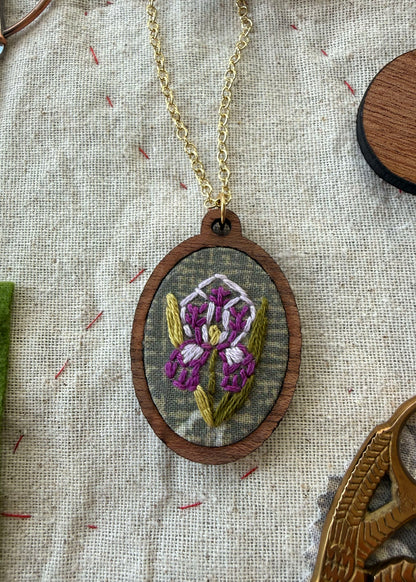 Iris Embroidery Necklace Kit