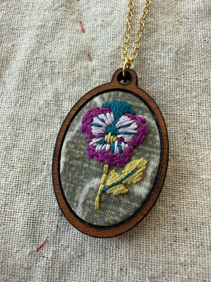 Pansy Embroidery Necklace Kit