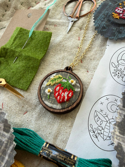 Strawberries Embroidery Necklace Kit