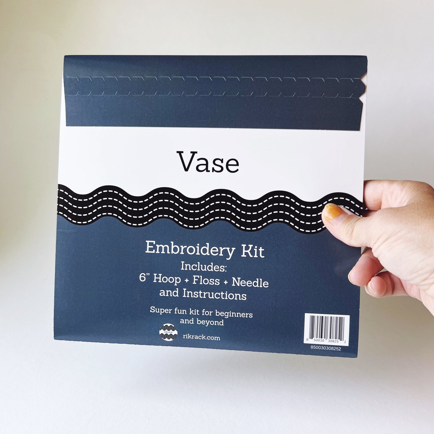 Vase Embroidery Kit